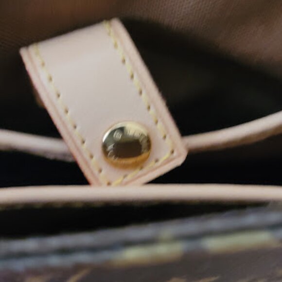 Louis Vuitton Small Bucket Bag - Picture 8 of 16